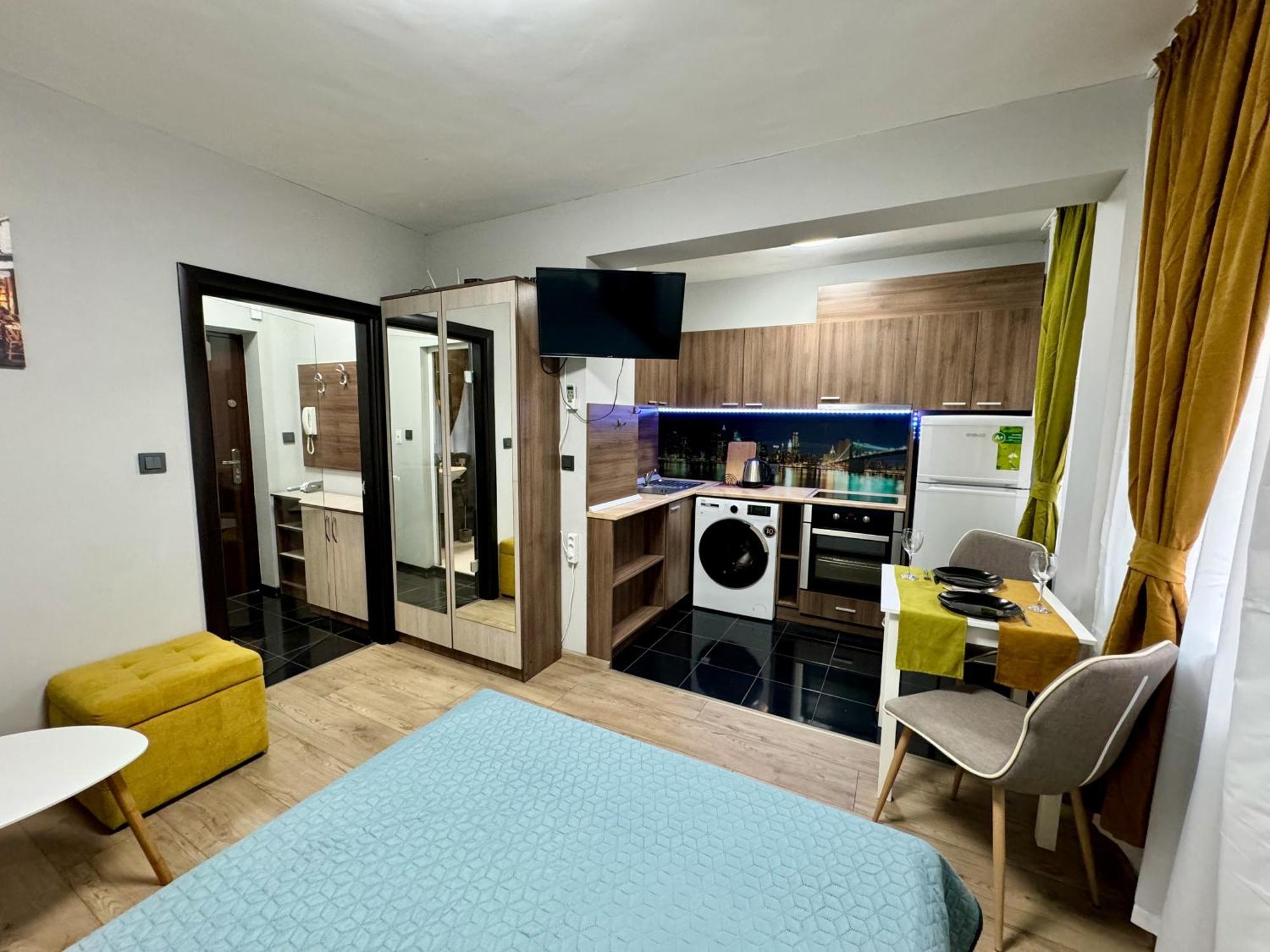 Central Studio Apartment - Varna City Εξωτερικό φωτογραφία