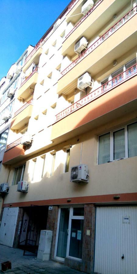 Central Studio Apartment - Varna City Εξωτερικό φωτογραφία